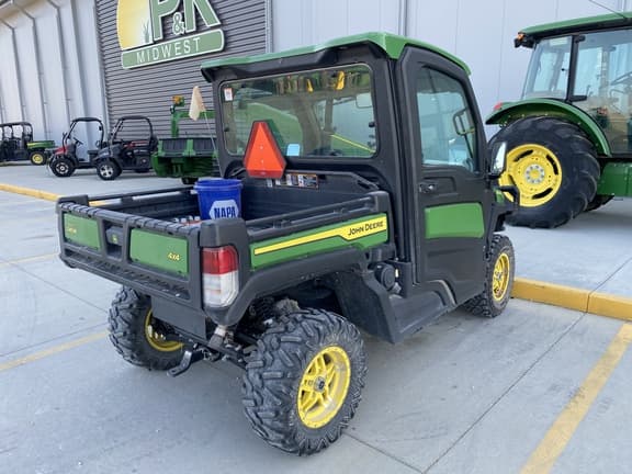 Image of John Deere XUV 835R equipment image 3