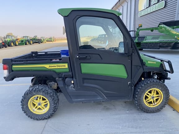 Image of John Deere XUV 835R equipment image 1