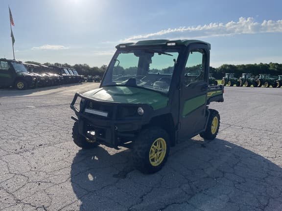 Image of John Deere XUV 835R Primary image