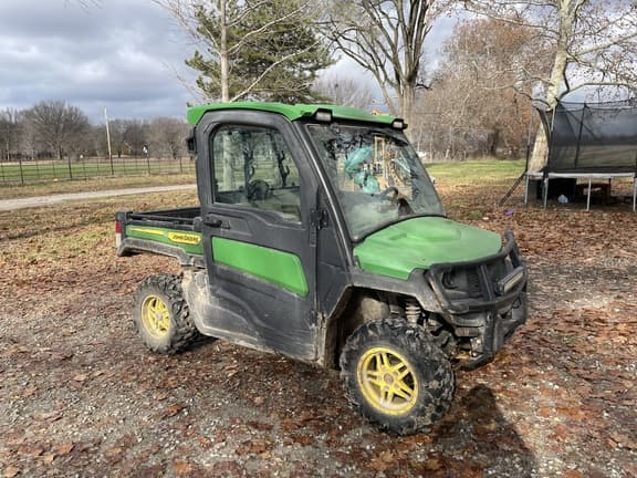 Image of John Deere XUV 835R equipment image 2