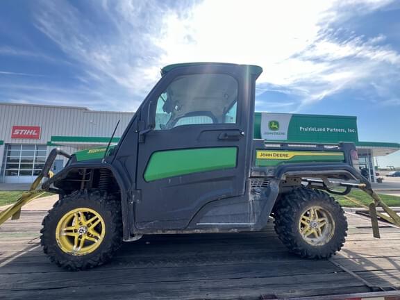 Image of John Deere XUV 835R equipment image 4