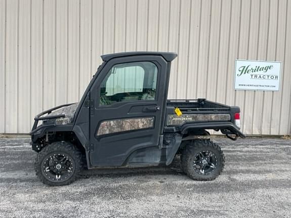 2021 John Deere XUV 835R Equipment Image0