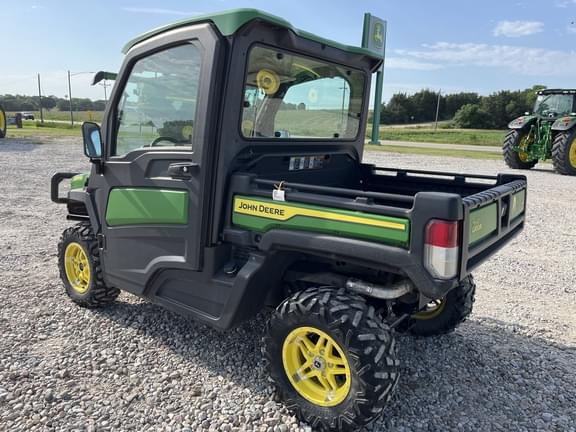 Image of John Deere XUV 835R equipment image 3