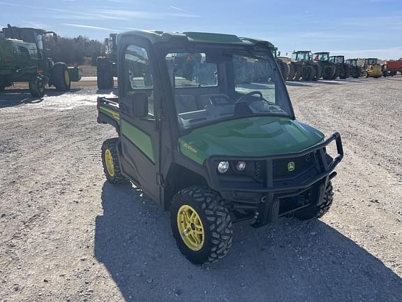 Image of John Deere XUV 835R equipment image 2