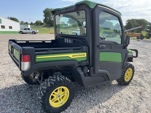 Image of John Deere XUV 835R equipment image 2