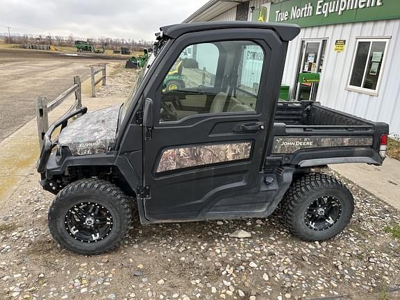 Image of John Deere XUV 835R equipment image 4