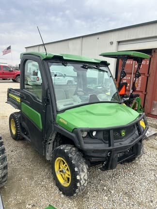 Image of John Deere XUV 835R equipment image 1