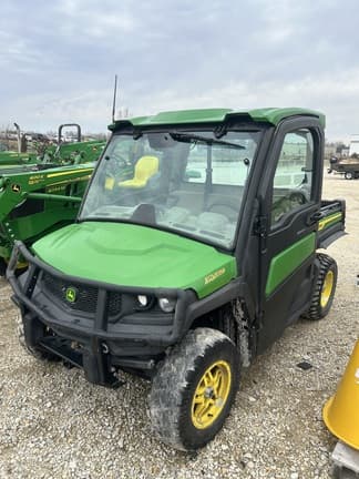 Image of John Deere XUV 835R Primary image