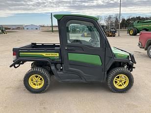 Main image John Deere XUV 835R 5