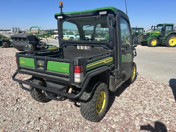 Image of John Deere XUV 835R equipment image 3