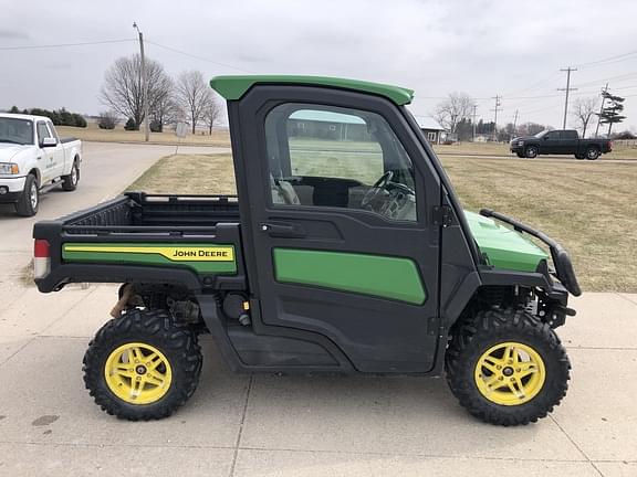 Image of John Deere XUV 835R equipment image 3