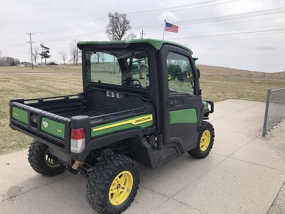 Image of John Deere XUV 835R equipment image 4