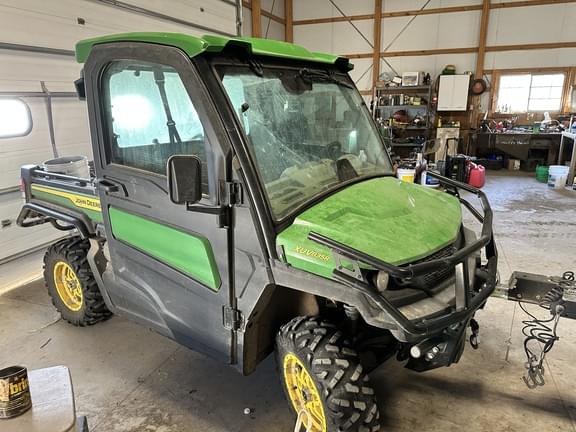 Image of John Deere XUV 835R Primary image
