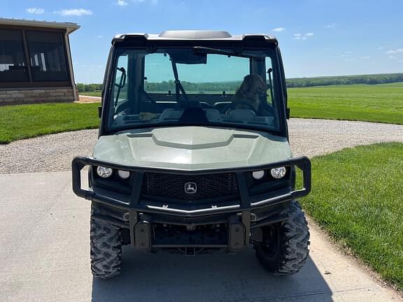 Image of John Deere XUV 835R equipment image 2