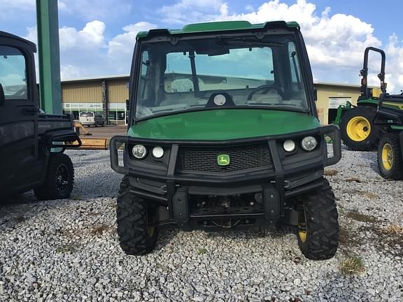 Image of John Deere XUV 835R equipment image 1