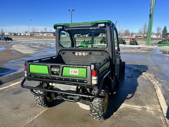 Image of John Deere XUV 835R equipment image 3