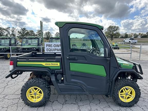 Image of John Deere XUV 835R equipment image 4