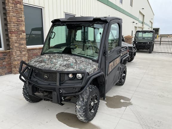 Image of John Deere XUV 835R Primary image