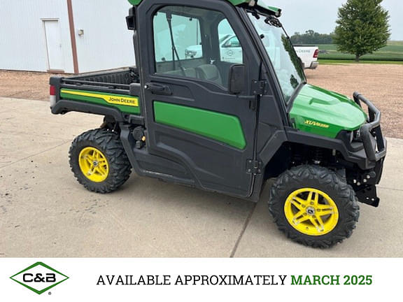 Image of John Deere XUV 835R Primary image