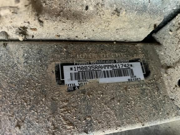 Image of John Deere XUV 835R equipment image 2