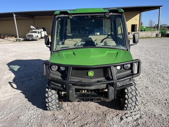 Image of John Deere XUV 835R equipment image 1