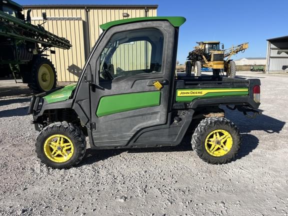Image of John Deere XUV 835R equipment image 4
