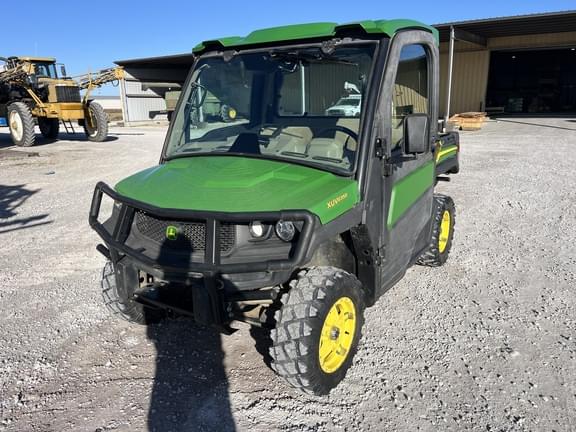 Image of John Deere XUV 835R equipment image 2