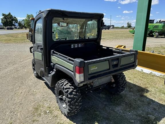 Image of John Deere XUV 835R equipment image 4