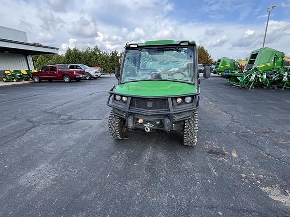 Image of John Deere XUV 835R equipment image 3