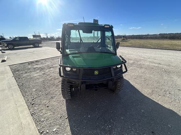 Image of John Deere XUV 835R equipment image 2