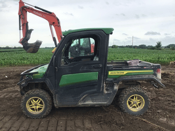 Main image John Deere XUV 835R