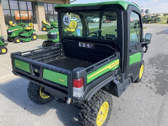 Image of John Deere XUV 835R equipment image 3