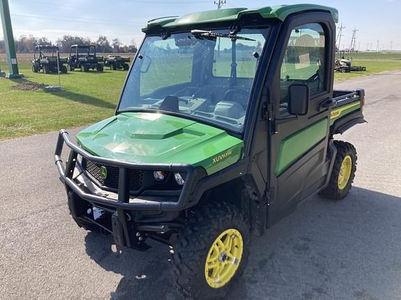 Image of John Deere XUV 835R Primary image