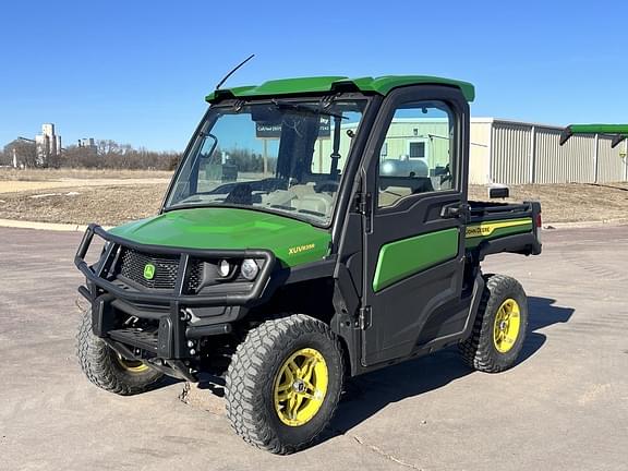 Image of John Deere XUV 835R equipment image 2