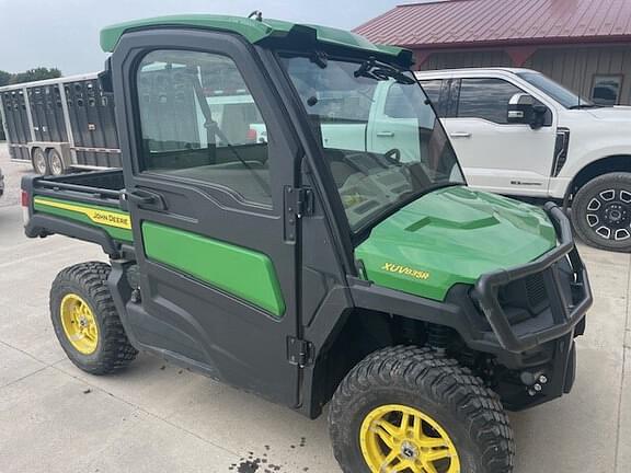 Image of John Deere XUV 835R Primary image