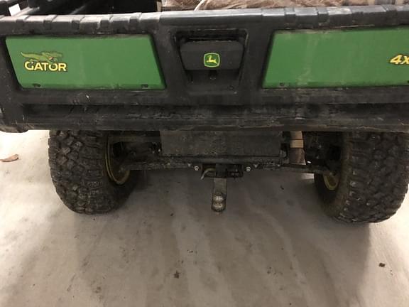 Image of John Deere XUV 835R equipment image 2