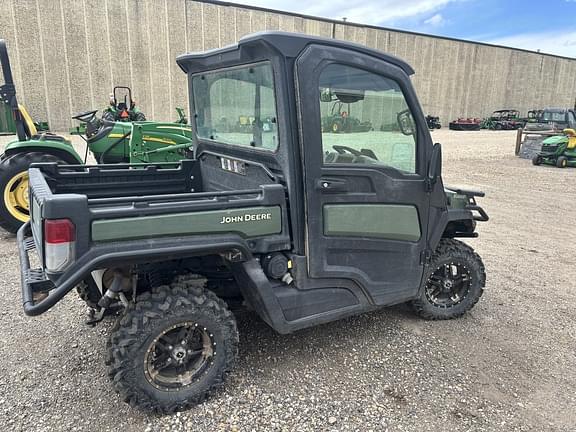 Image of John Deere XUV 835R equipment image 3