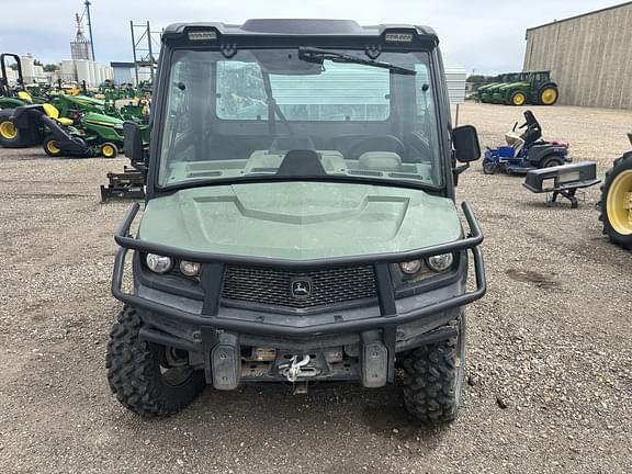 Image of John Deere XUV 835R equipment image 1