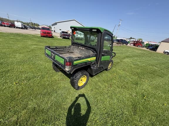 Image of John Deere XUV 835R Primary image