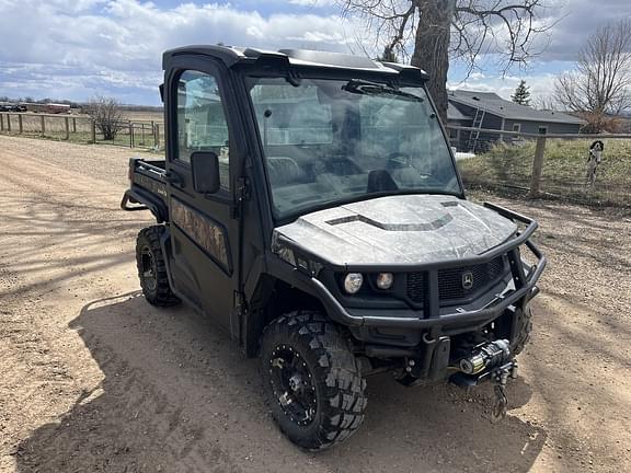 Image of John Deere XUV 835R equipment image 3