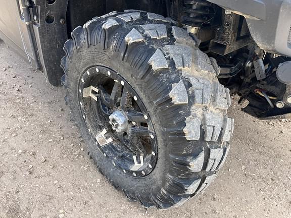 Image of John Deere XUV 835R equipment image 4
