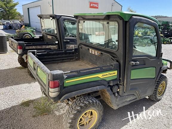 Image of John Deere XUV 835R equipment image 2