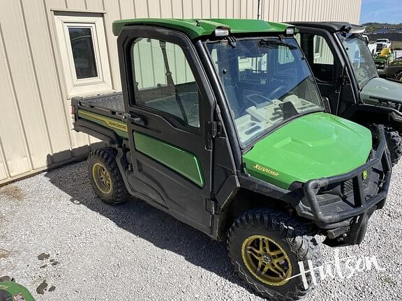 Image of John Deere XUV 835R Primary image