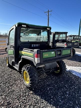 Image of John Deere XUV 835R equipment image 2