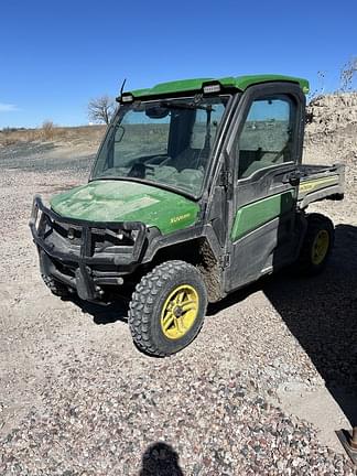 Image of John Deere XUV 835R equipment image 1