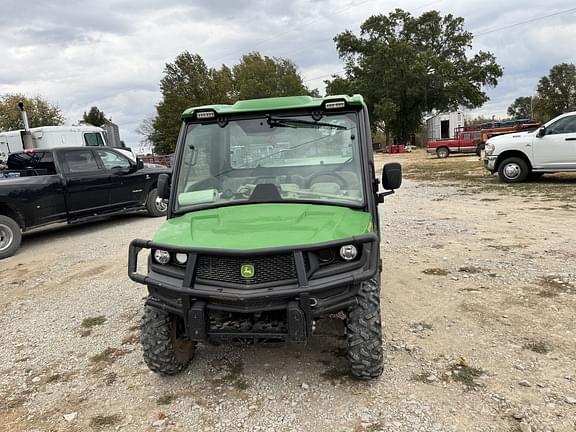 Image of John Deere XUV 835R equipment image 2