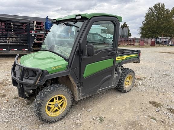 Image of John Deere XUV 835R Primary image