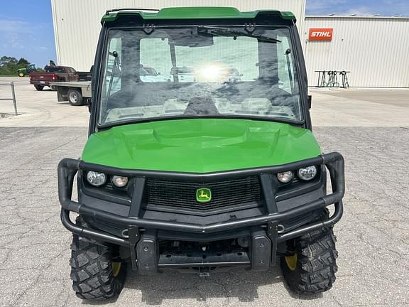 Image of John Deere XUV 835R equipment image 2