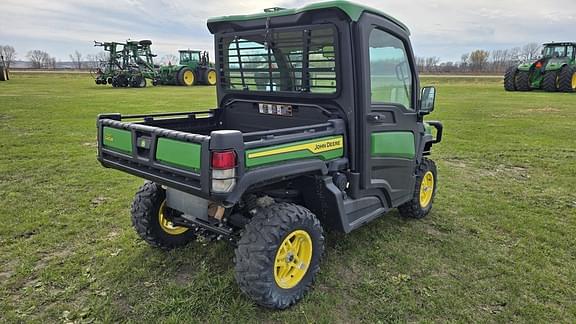 Image of John Deere XUV 835R equipment image 4