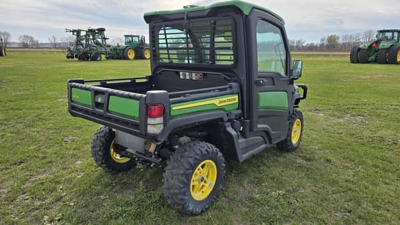 Image of John Deere XUV 835R equipment image 4